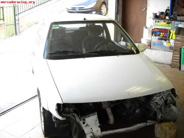 Se vende saxo 1.6 entero o por piezas 1300€