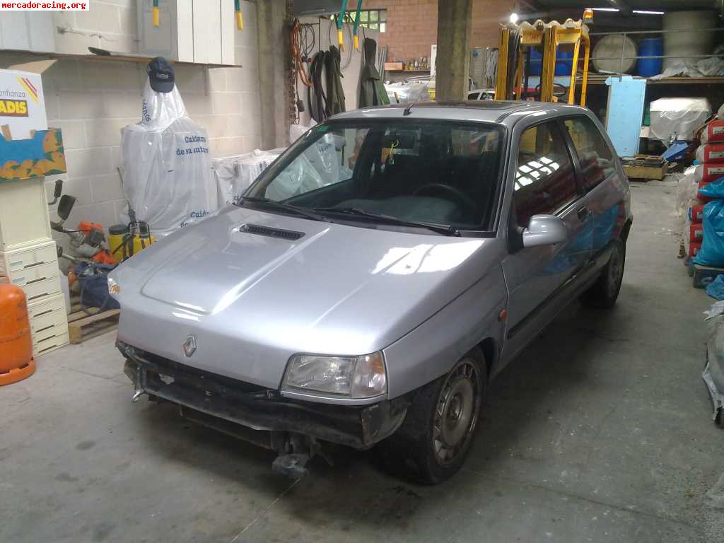 Se vende clio 16 v entero o por despiece