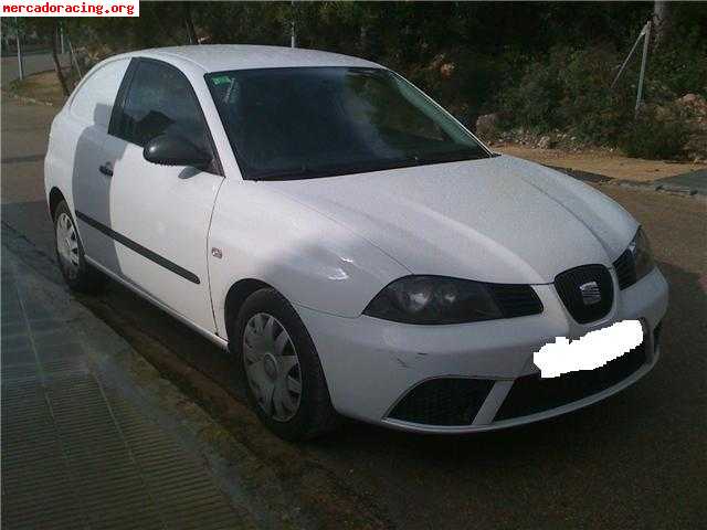 Se vende seat ibiza 2008 con pequeño golpe delantero