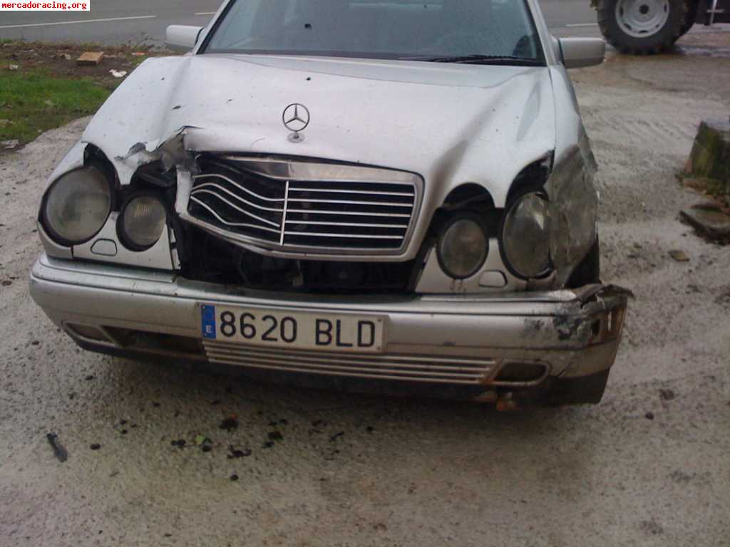 Mercedes e 300 td 