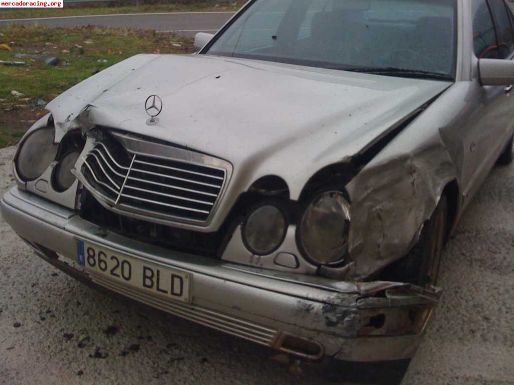 Mercedes e 300 td 