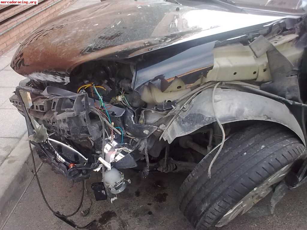 Siniestro renault clio sport 2.0 16v 2005