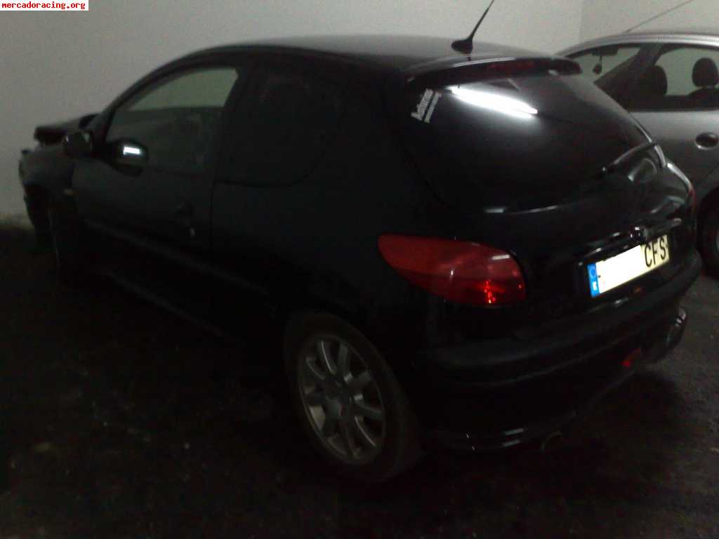 Siniestro reparable de 206 gti 2003