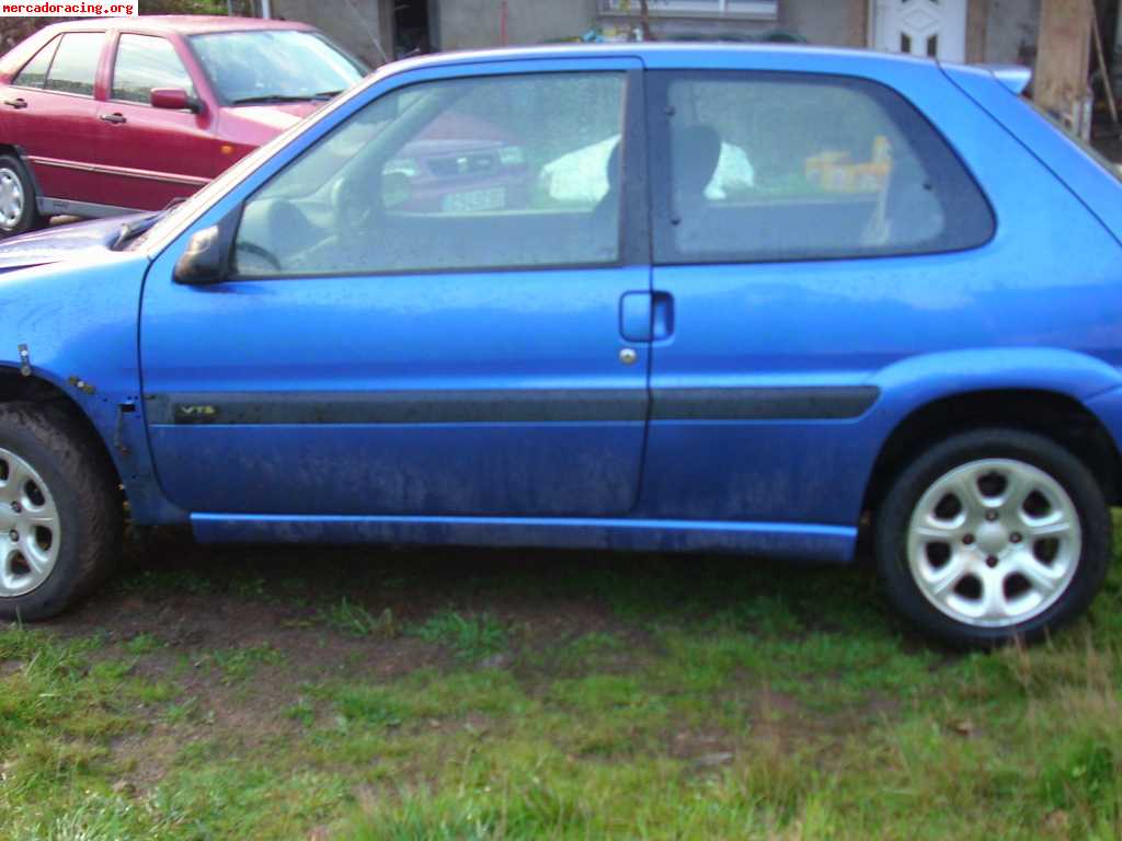 Saxo 100cv pequeño golpe