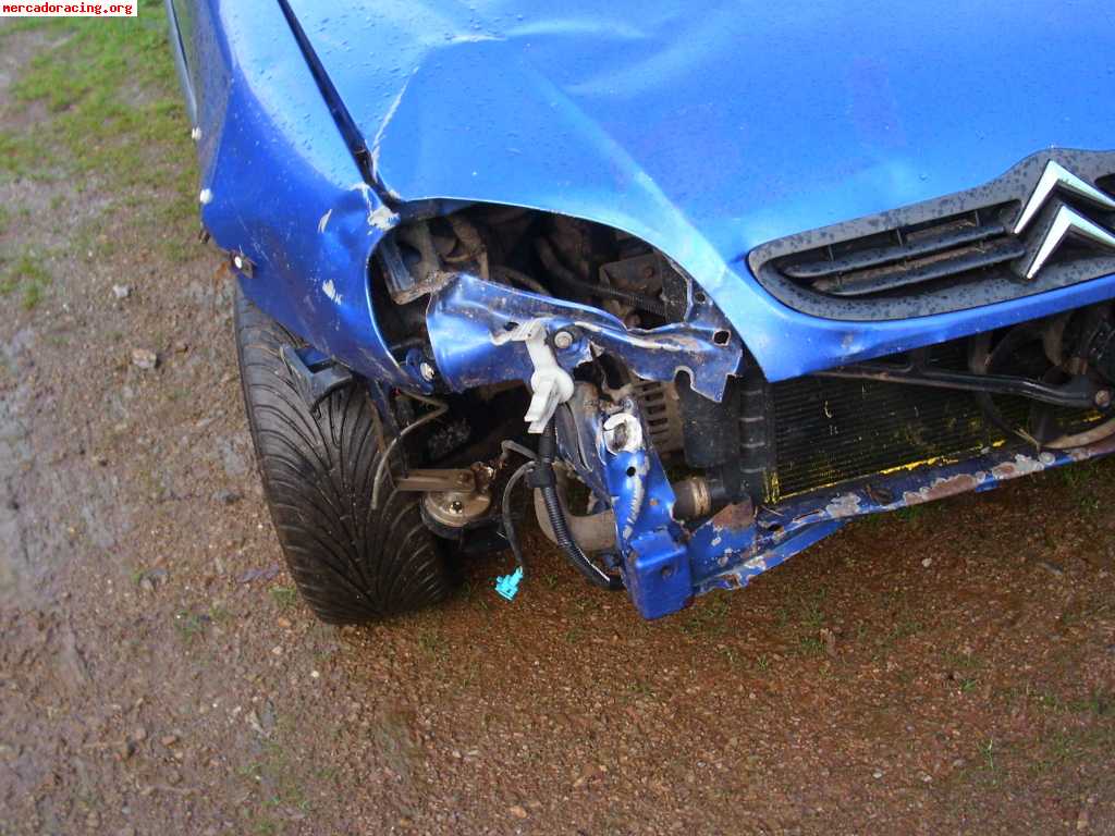 Saxo 100cv pequeño golpe