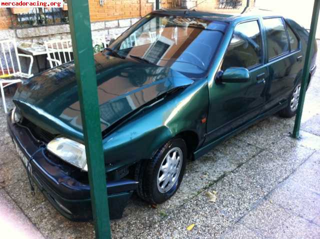Renault r 19 con golpe de chapa 500€