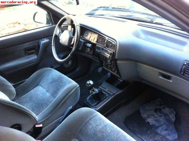 Renault r 19 con golpe de chapa 500€