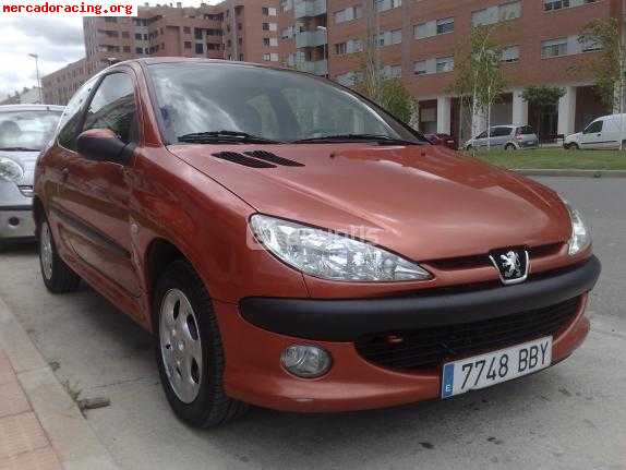 Despiece 206 xs 2.0 90 cv vendo entero o por piezas tiene un