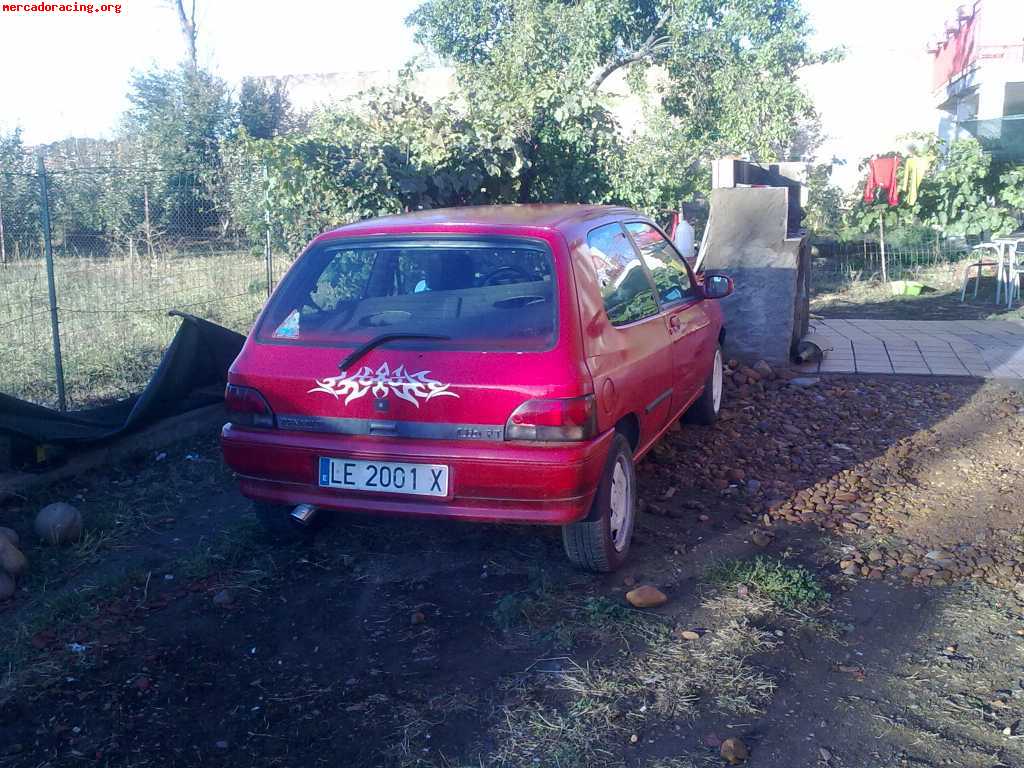 Se vende clio 1.2 inyeccion