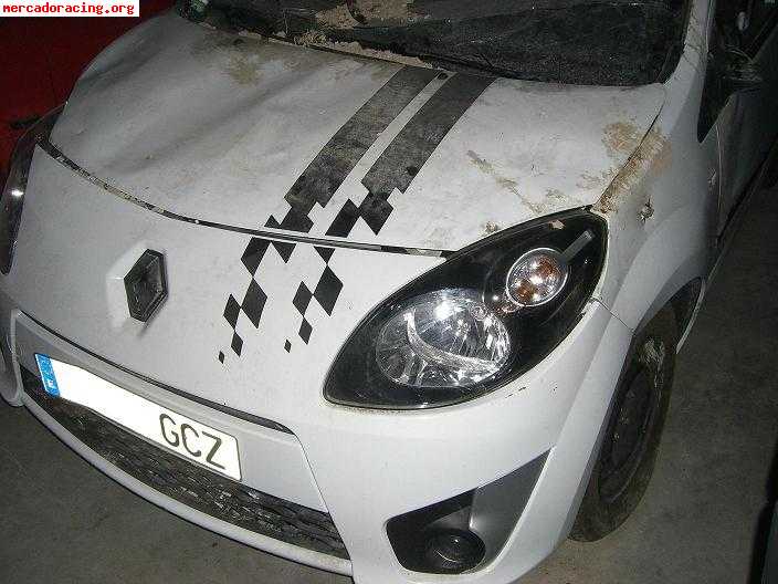 Siniestro documentado de twingo gt 2009