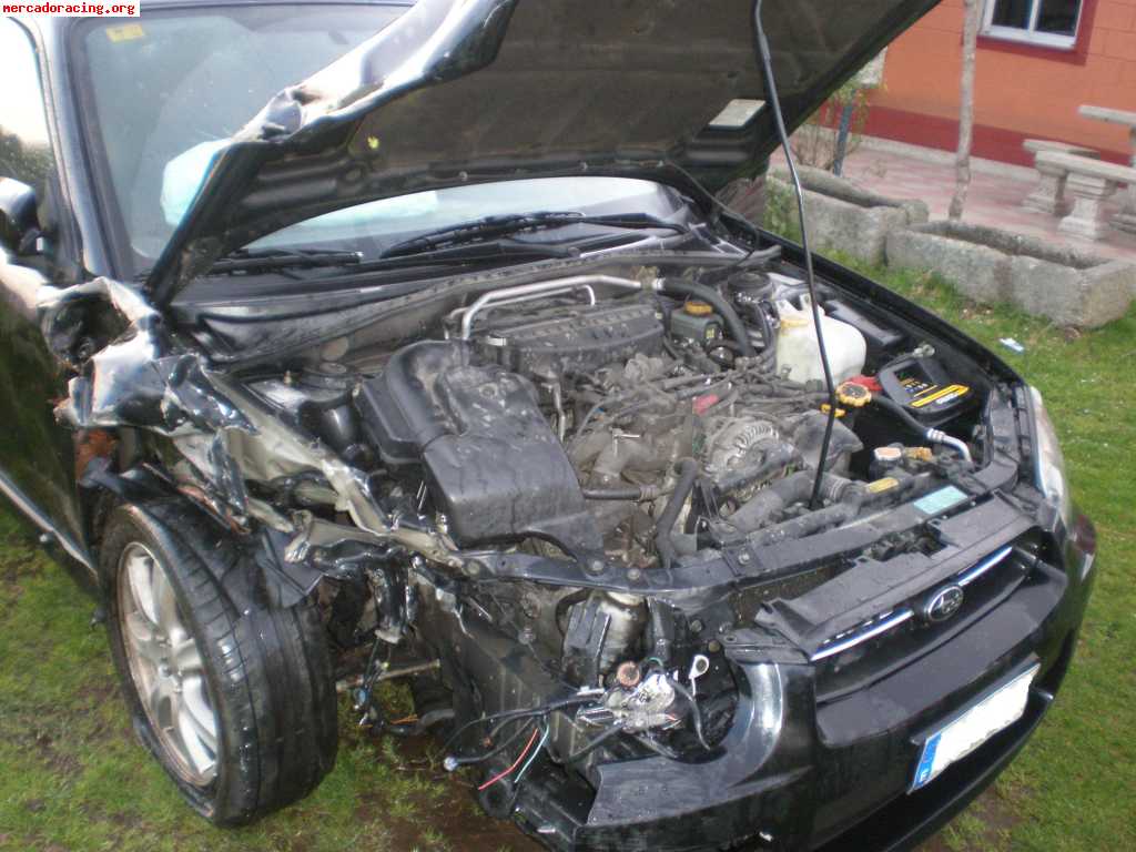 Se vende siniestro de subaru impreza.