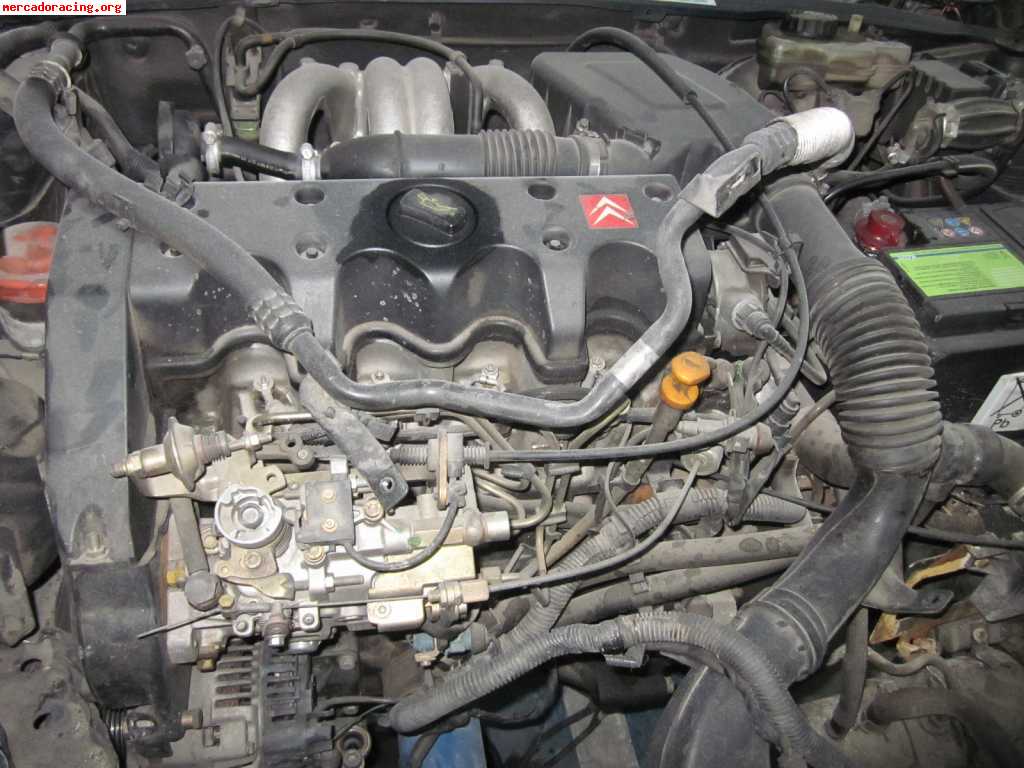 Se vende saxo accidentado - golpe delantero - resto en perfe