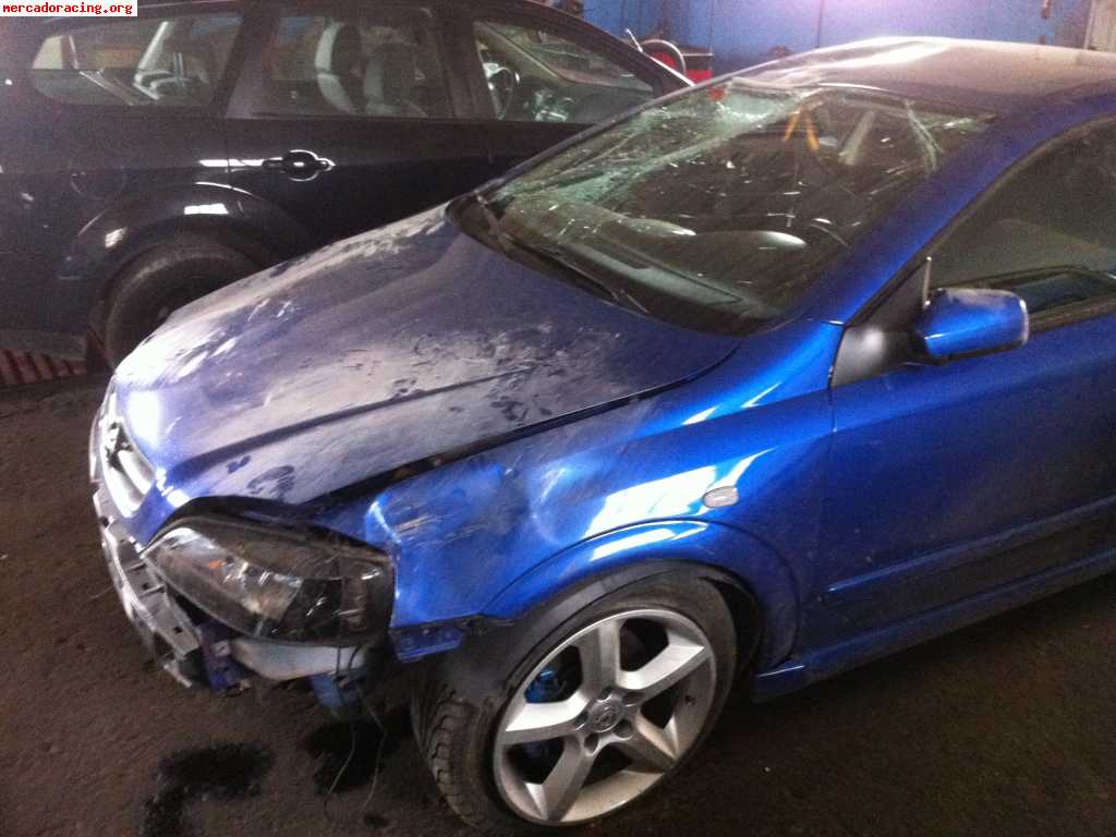 Siniestro astra coupe bertone 1.8 edicion limitada