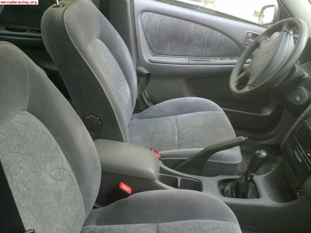 Toyota avensis lucena