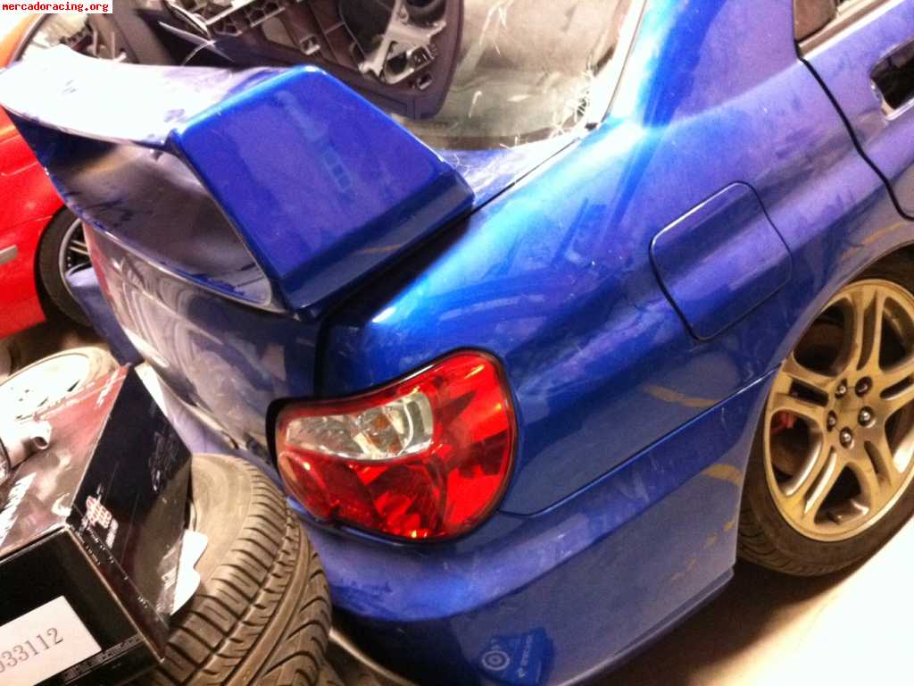 Subaru impreza wrx se vende carroceria con golpe año 2005