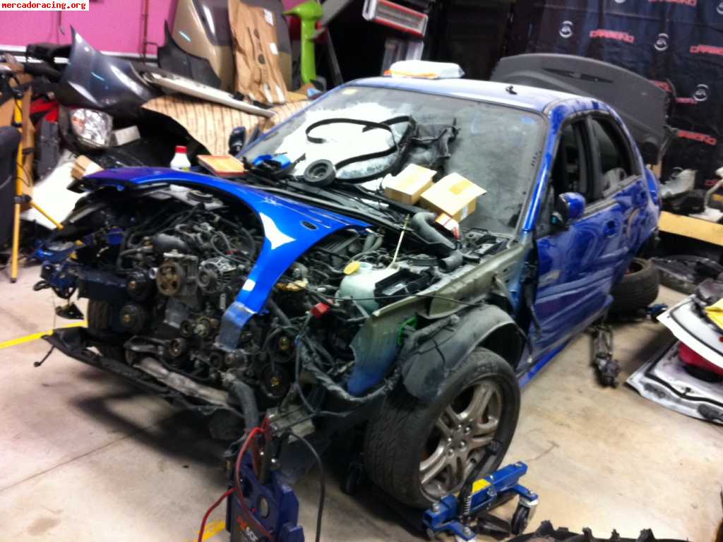 Subaru impreza wrx se vende carroceria con golpe año 2005