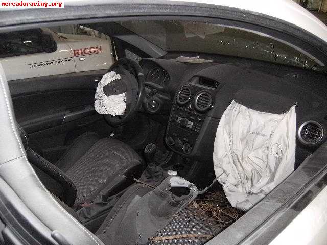 Siniestro documentado opel corsa opc