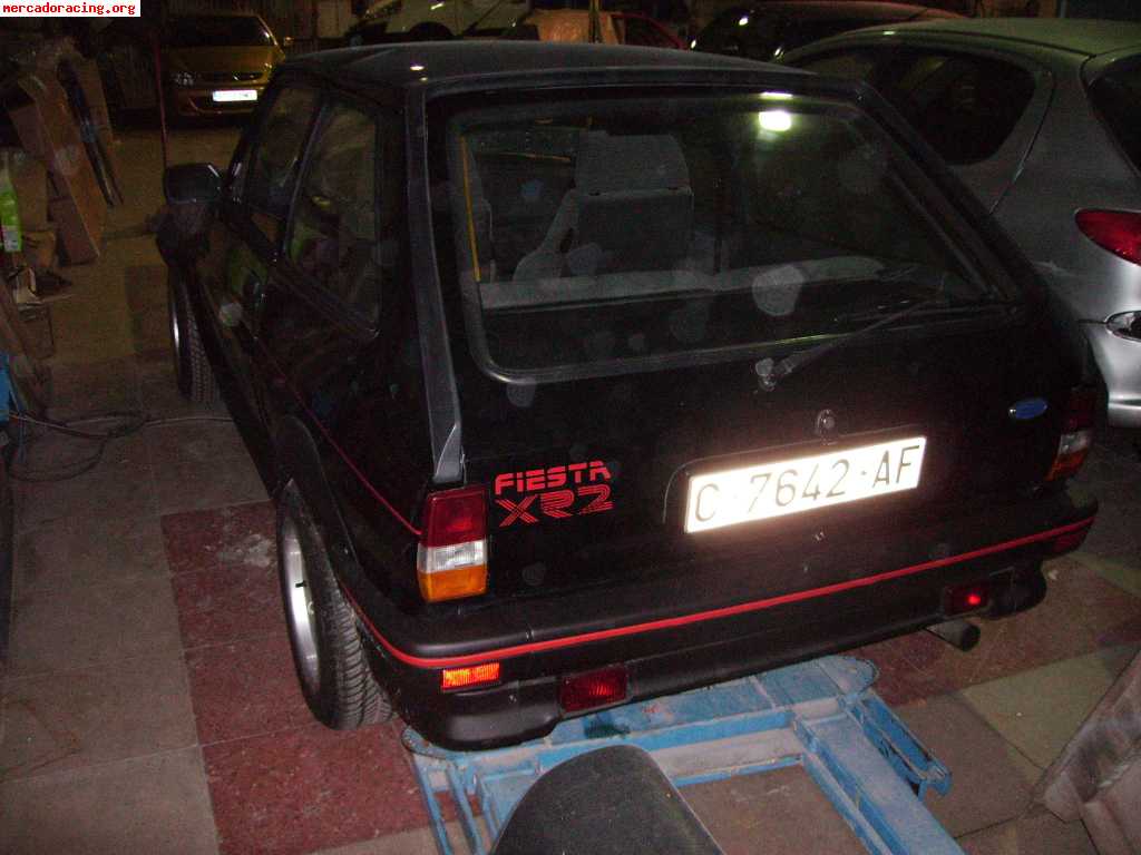 Vendo xr2 con golpe.