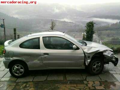 Siniestro megane coupe 1.9dti documentado