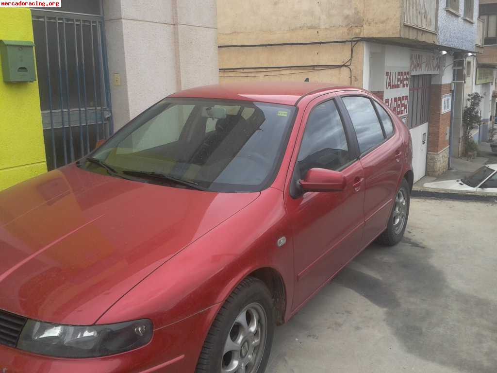 Vendo seat leon entero o a piezas