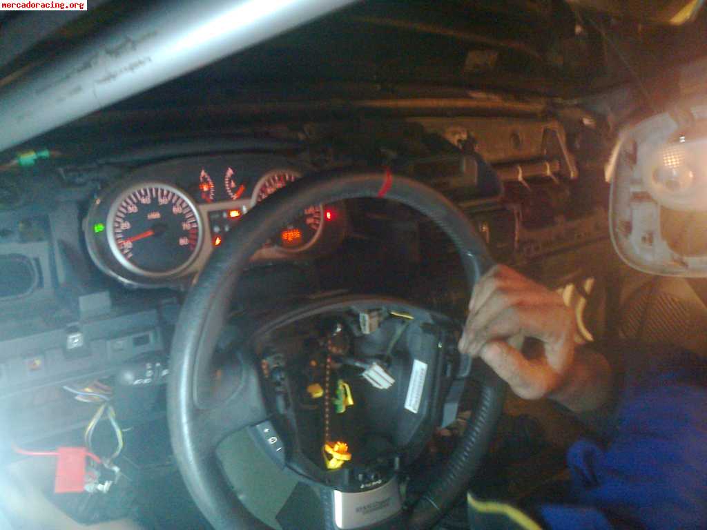 Interior clio sport 182