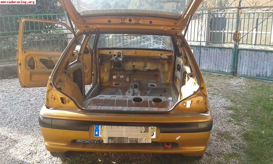Se vende carroceria y despiece de peugeot 106 1.6 8v 
