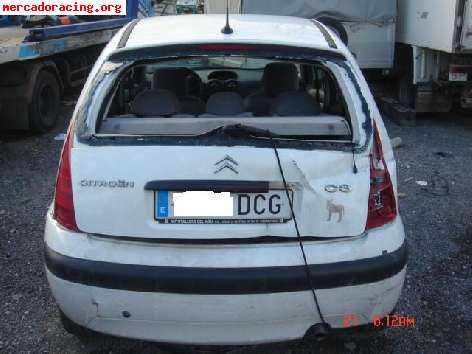 Citroen c 3 con golpe