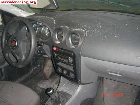 Seat ibiza 1.4 tdi coche con golpe