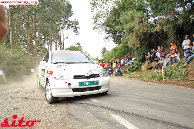 Vendo toyota yaris 1.3 cup rally 