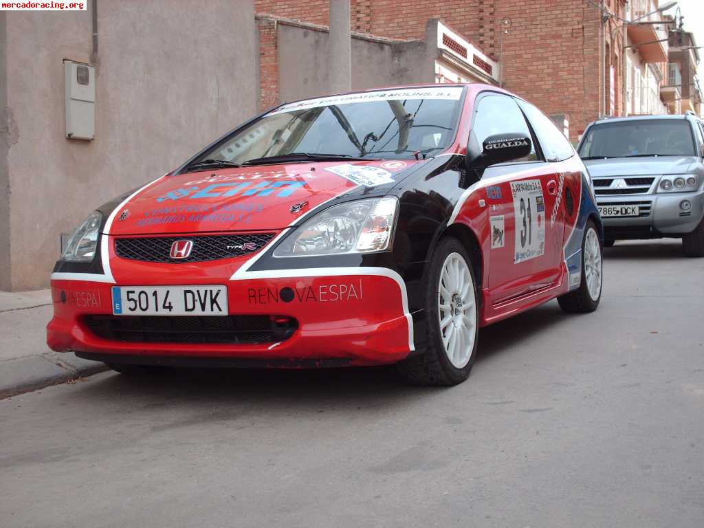 Honda civic type-r de rallys de asfalto