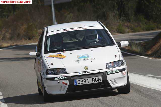 Se vende fiat punto hgt de la copa....economico!