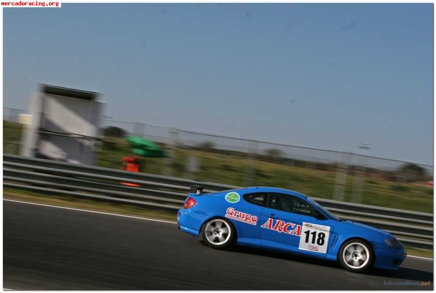 Vendo hyundai coupe de la copa. ganador. gran precio 14.000 