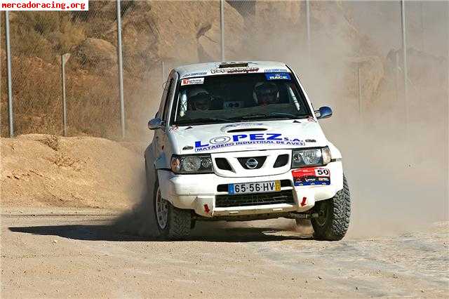 Nissan terrano 3.0 raid 