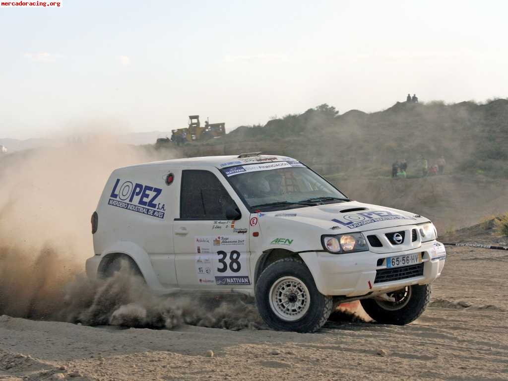 Nissan terrano 3.0 raid 