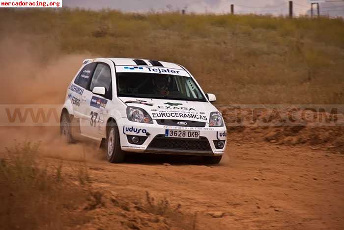 Se vende  ford fiesta st 150cv