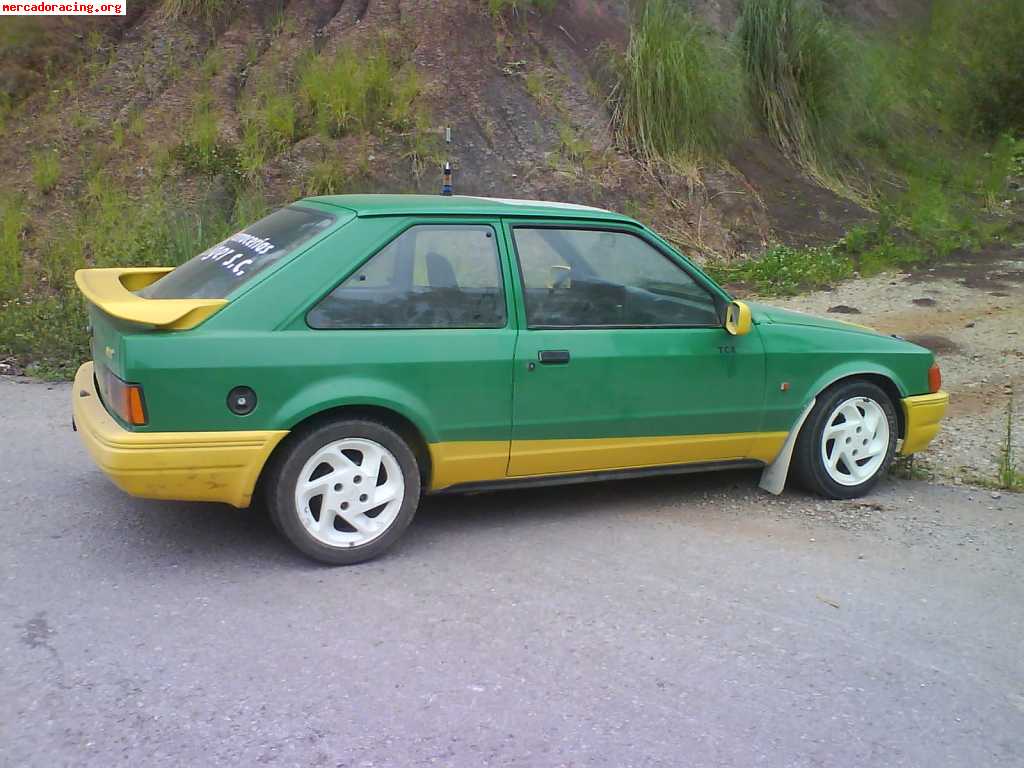 Escort xr3i de slalom 800€