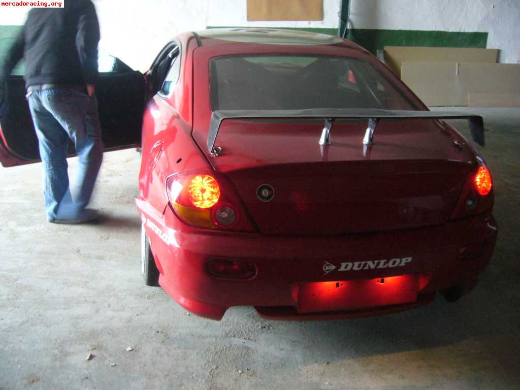 Hyundai coupe de la copa de circuitos