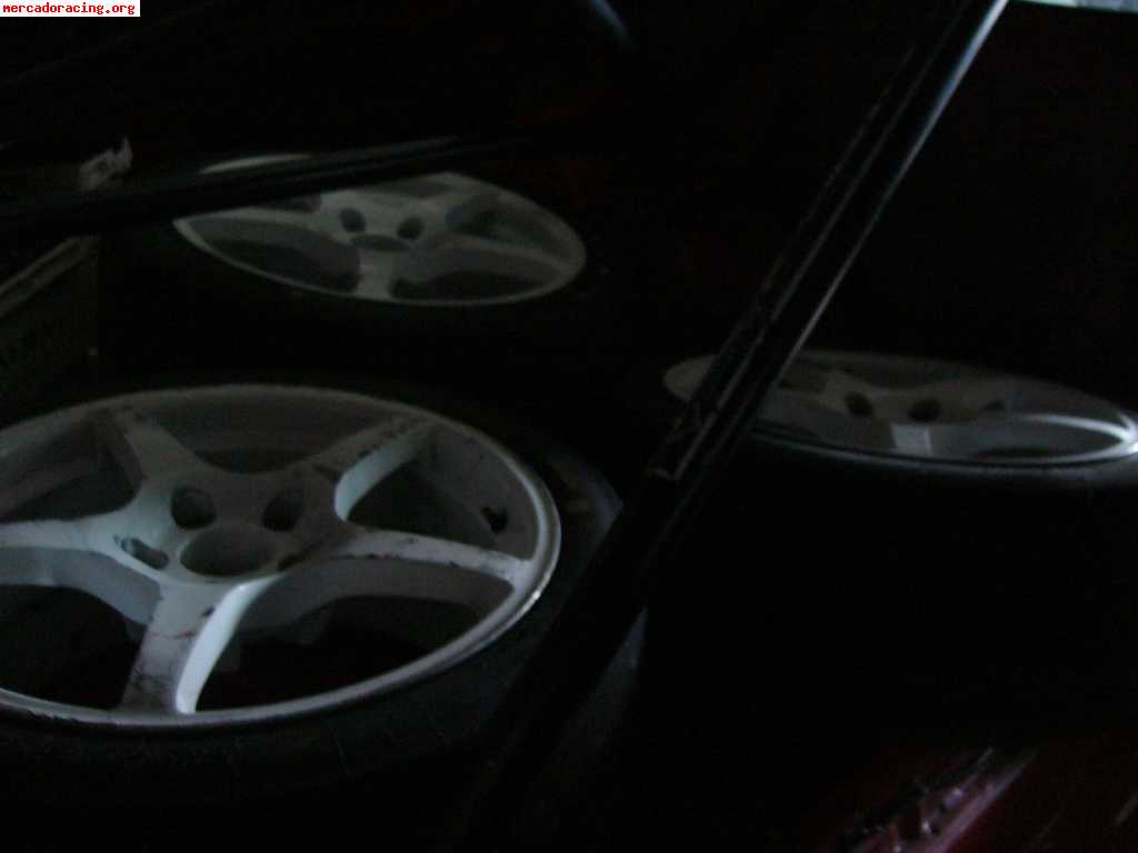 Hyundai coupe de la copa de circuitos