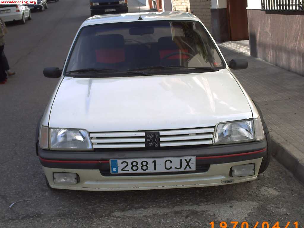 Peugeot 205 estetica gti para slalom