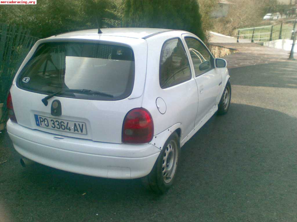 Se vende opel corsa b.perfecto para hacer de carreras.