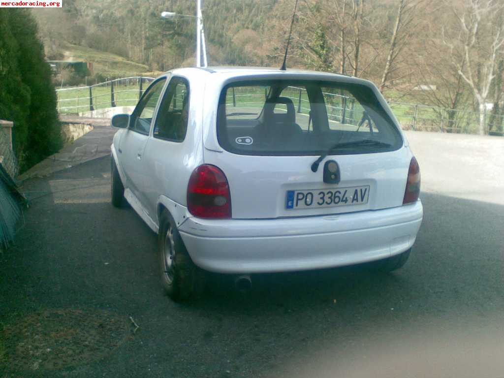 Se vende opel corsa b.perfecto para hacer de carreras.