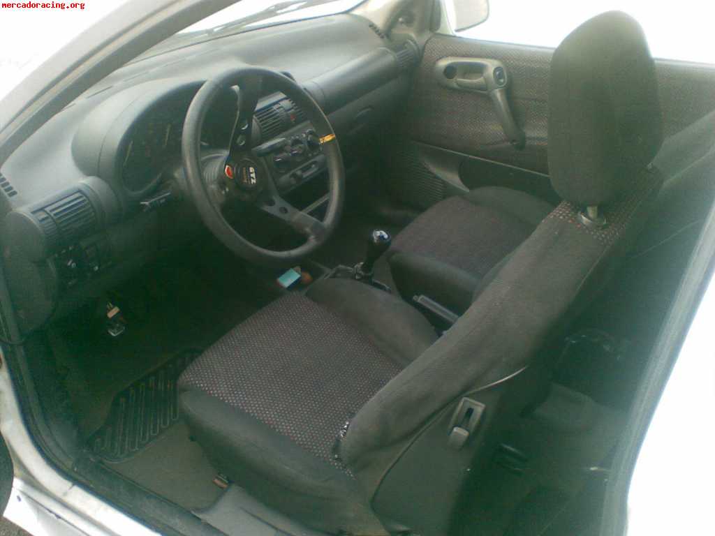 Se vende opel corsa b.perfecto para hacer de carreras.