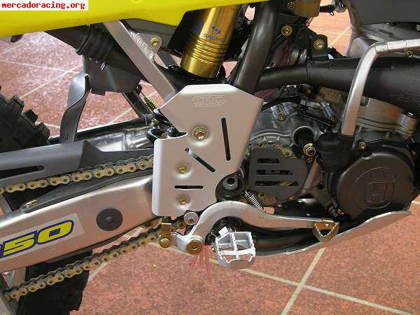 Vendo o cambio usqvarna wr 250cc del 2008