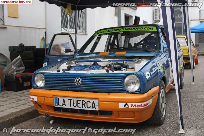 Trabajo a cambio de un coche de rally y montaña