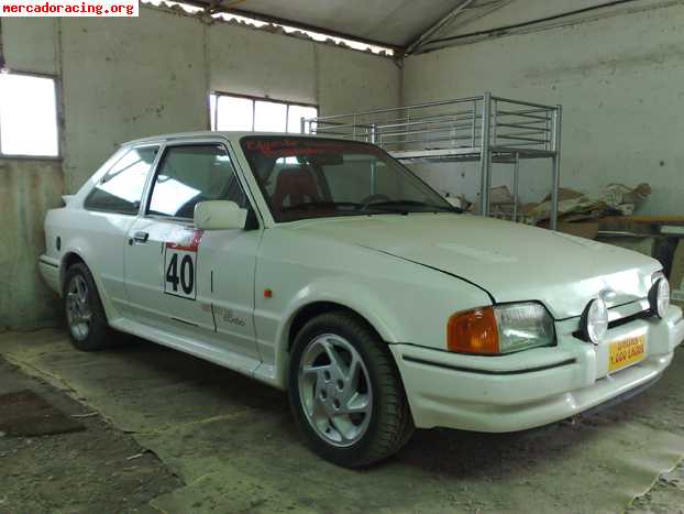 Se vende ford escort rs 900€