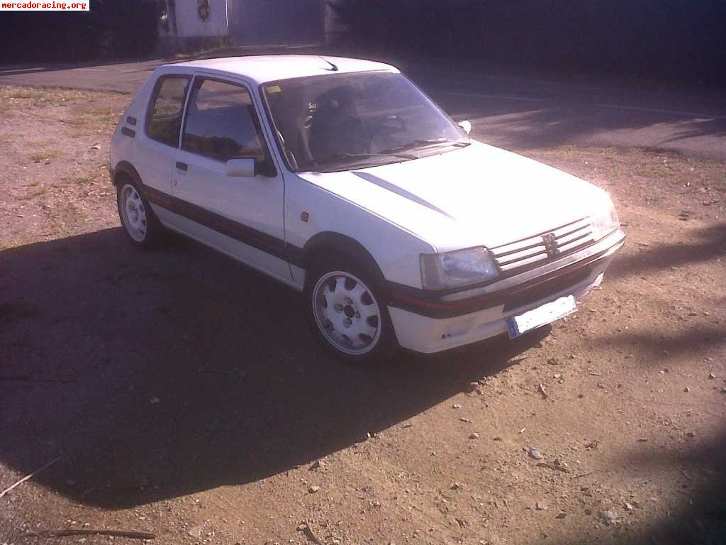 Cambio 205 gti por coche de competicion