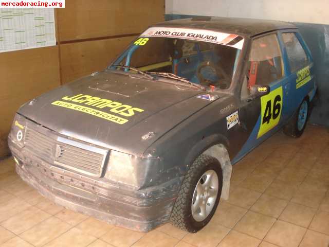 Opel corsa a autocross.