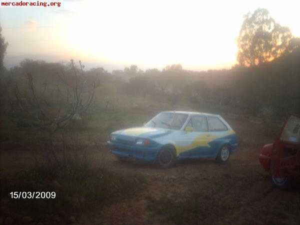 2 ford fiesta uno xr2 y otro normal de autocross