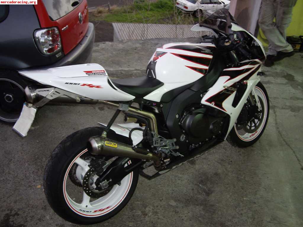 Honda cbr 1000rr