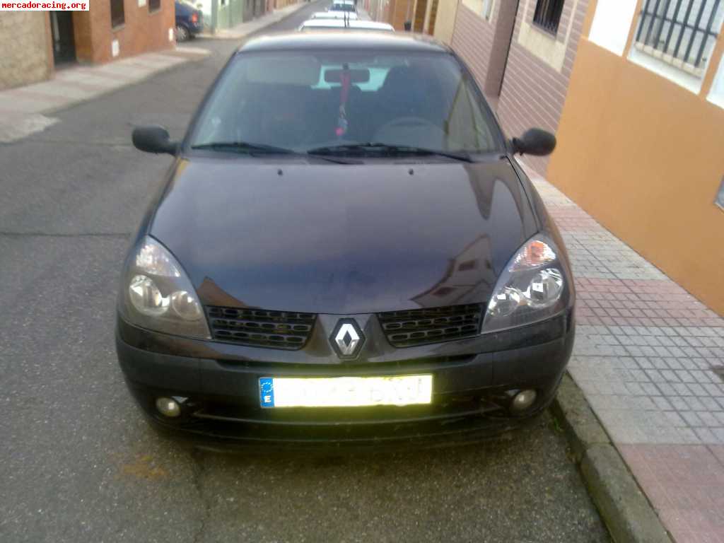 Renault clio muy barato ideal para iniciarse en slalom